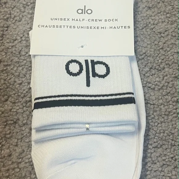 ALO Yoga White Unisex Half-Crew Socks Med